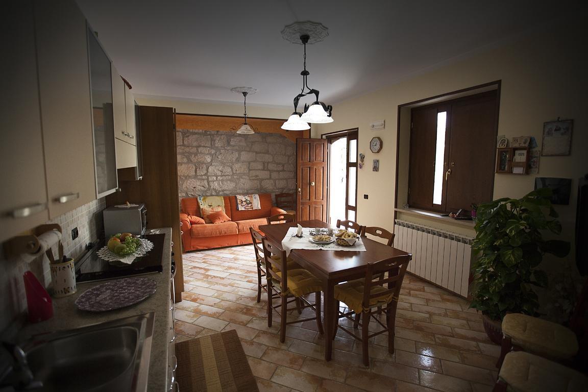 B&B Il Gheppio Campolattaro Εξωτερικό φωτογραφία
